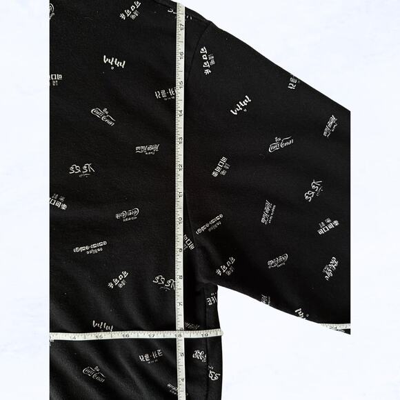 Official Coca-Cola Brand Cropped Sweatshirt - Disneyland Coca-Cola Outlet - Picture 2 of 3